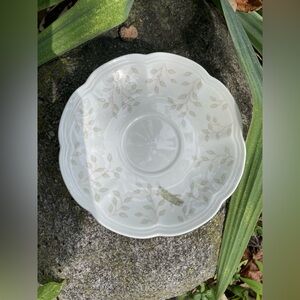 Set of Four Small Lenox Grasshopper Plates